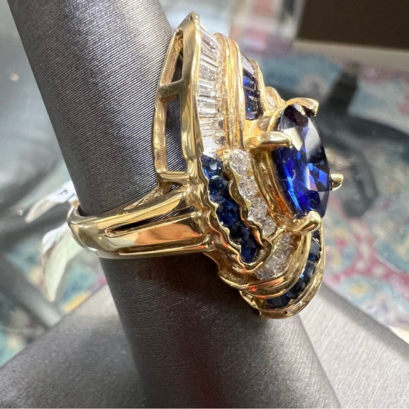 14k Yellow Gold Diamond & Sapphire Ring - Picture 2 of 8